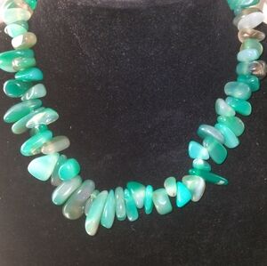 Beautiful green natural stone chucky necklace.